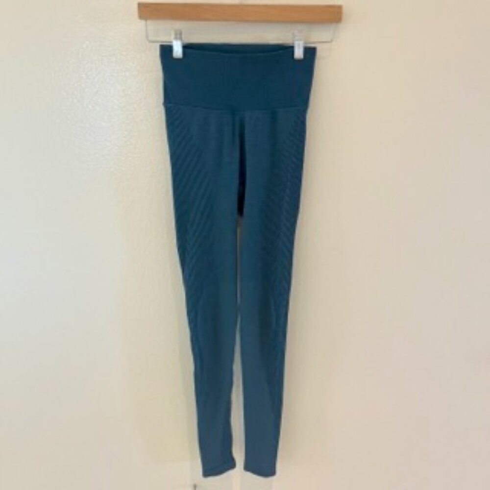 Lululemon Engineered Warmth Legging